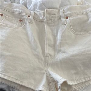 Levi's Cream Jean Shorts High-Waisted Raw Hem
